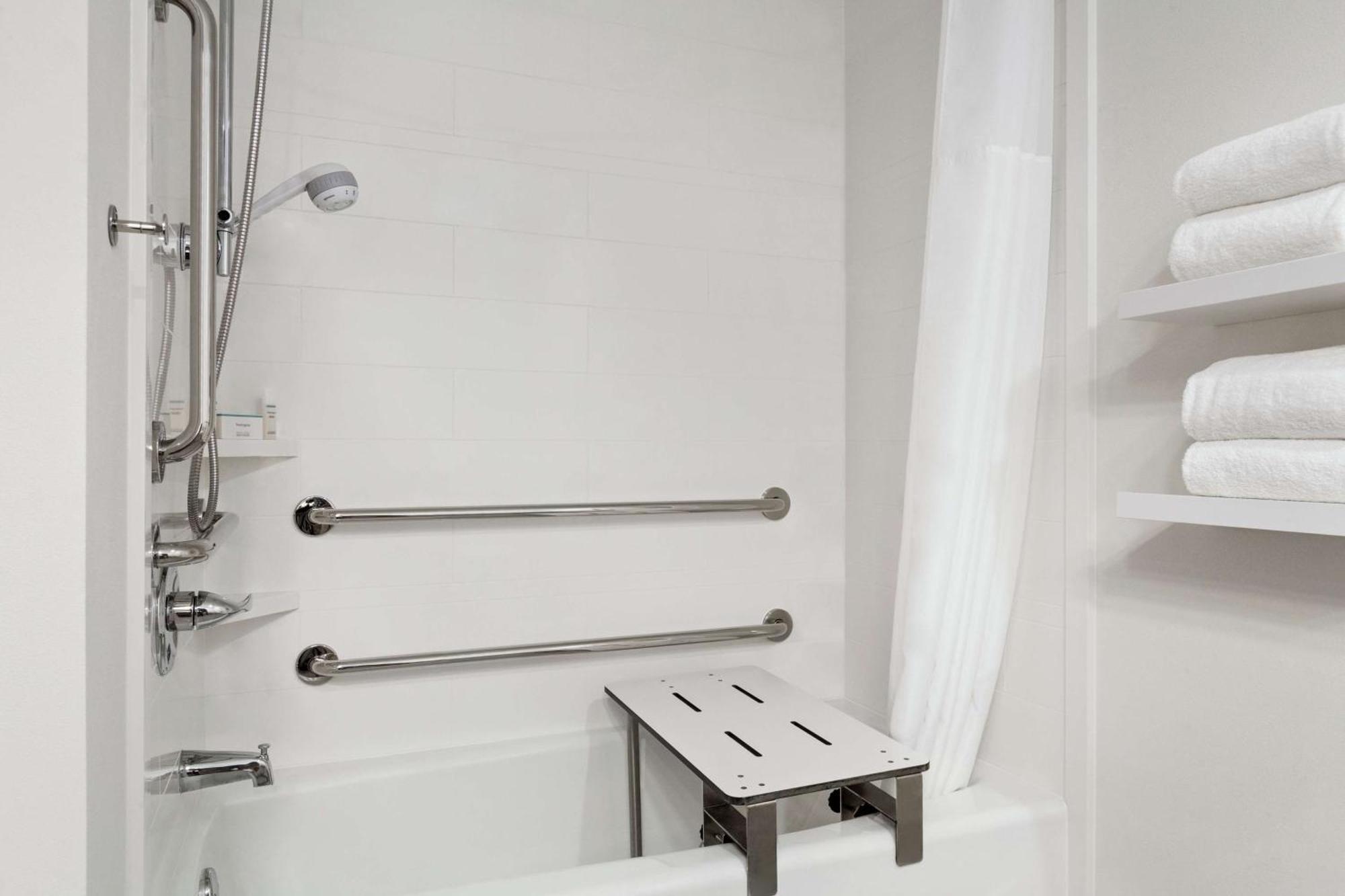 Hampton By Hilton Oklahoma City I-40 East- Tinker Afb Midwest City Εξωτερικό φωτογραφία