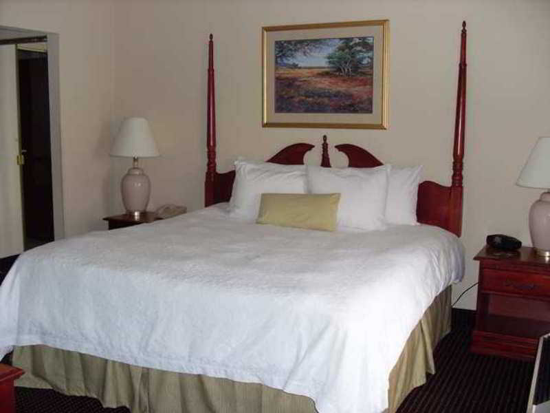 Hampton By Hilton Oklahoma City I-40 East- Tinker Afb Midwest City Εξωτερικό φωτογραφία