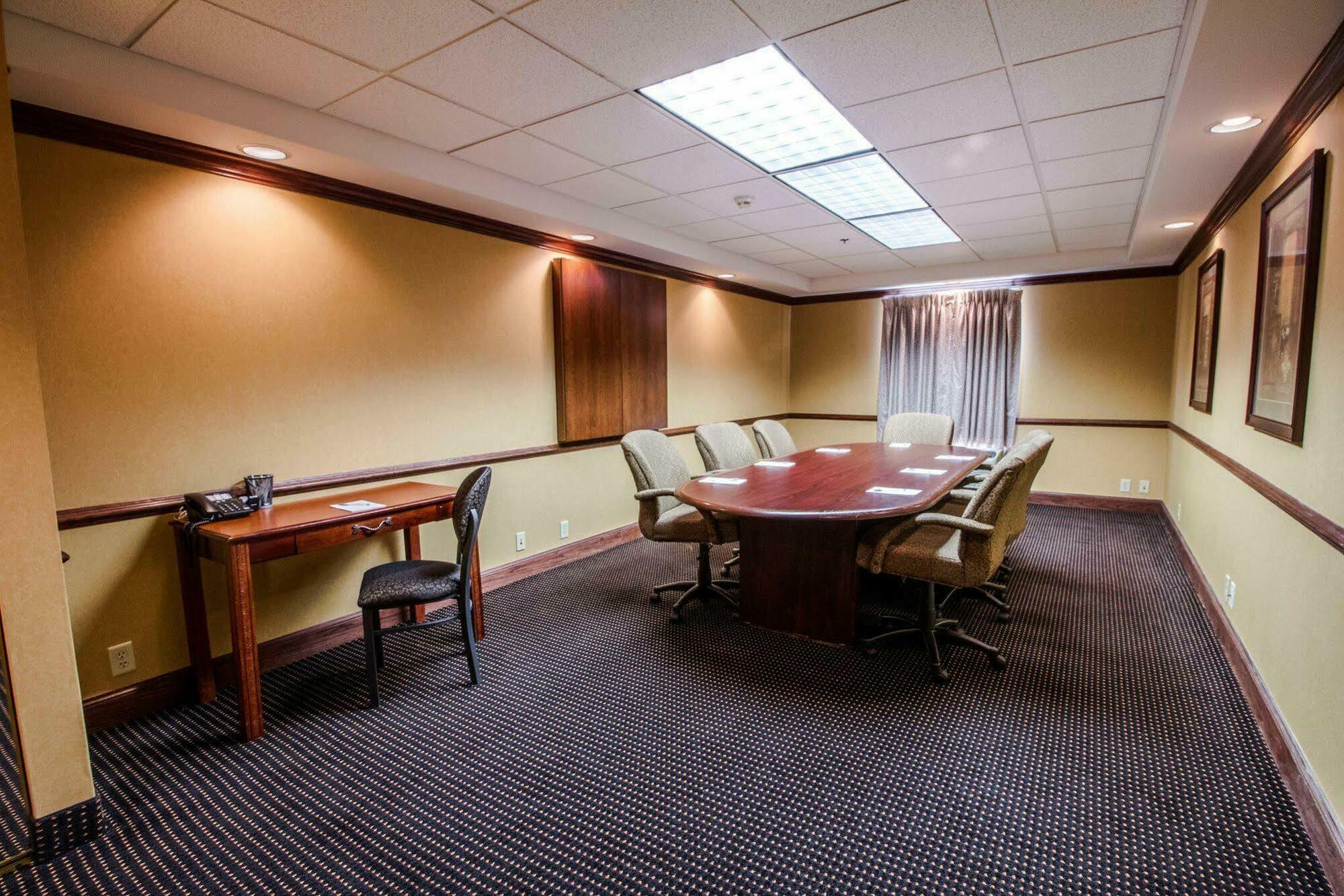 Hampton By Hilton Oklahoma City I-40 East- Tinker Afb Midwest City Εξωτερικό φωτογραφία